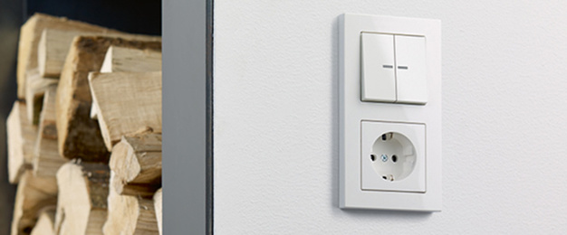 JUNG KNX Taster F 10 bei ISM Energy GmbH in Bitterfeld